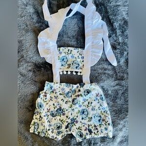 New without tags halter jumper size 12-18M